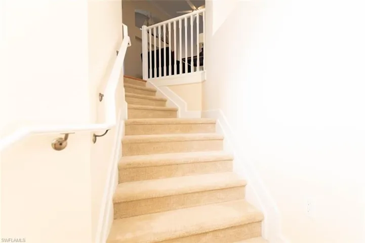 ENTRANCE INTO THE UPPER UNIT
