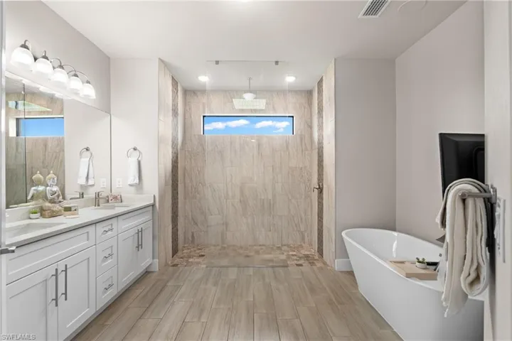 2711 18th St W, Lehigh Acres, Florida 33971