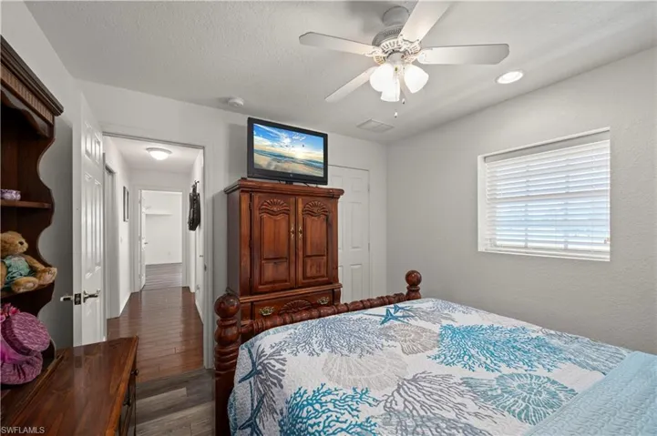 569 Rio Vista Ave, Punta Gorda, Florida 33982