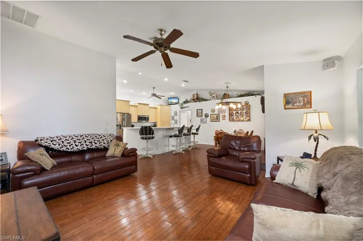 569 Rio Vista Ave, Punta Gorda, Florida 33982