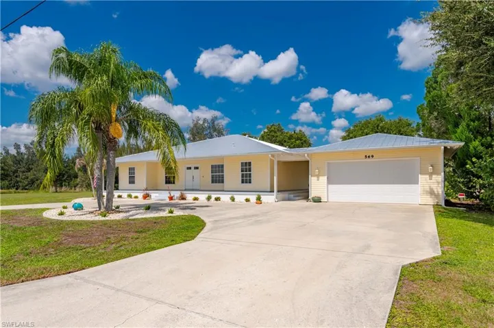 569 Rio Vista Ave, Punta Gorda, Florida 33982