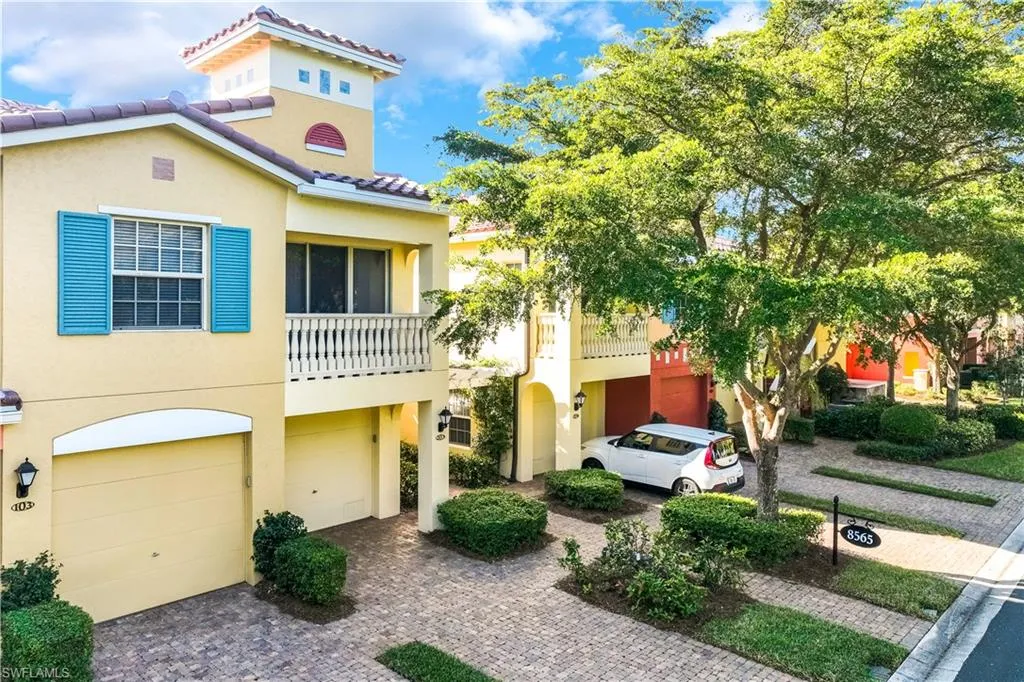8565 Via Garibaldi CIR, Estero, FL 33928,225055144