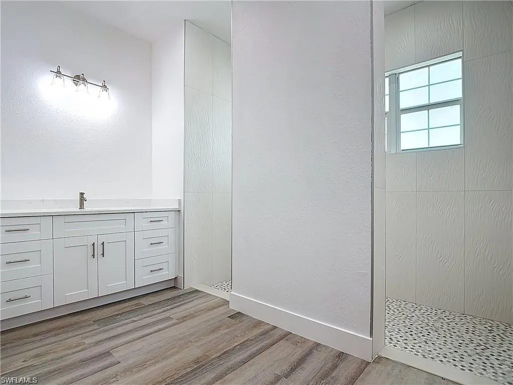 3677 Oil Well RD, Naples, FL 34120,225055632