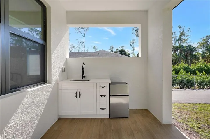 View of patio / terrace with sink