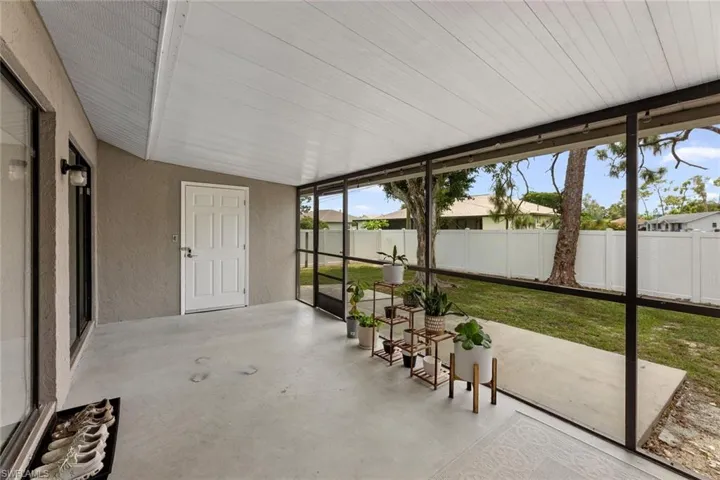 7470/7472 Field Rd, Fort Myers Fl 33967