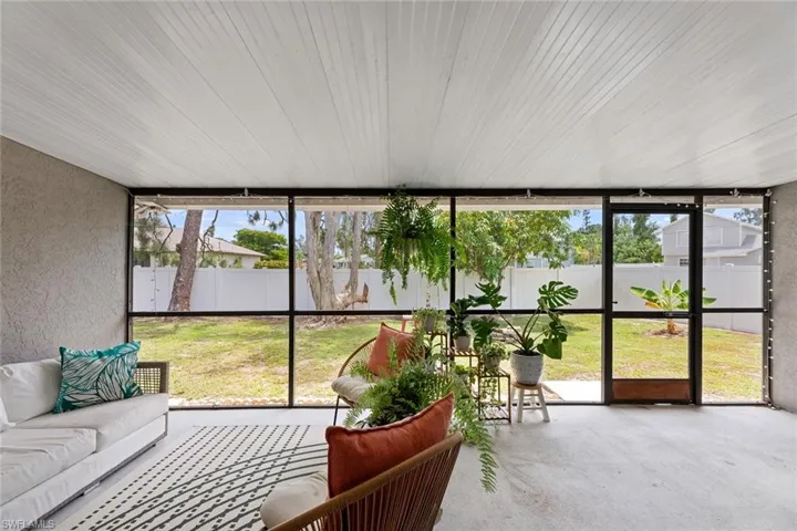 7470/7472 Field Rd, Fort Myers Fl 33967