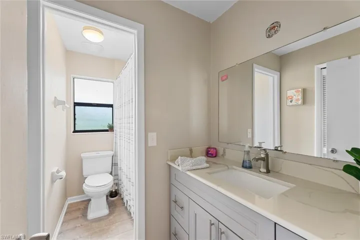 7470/7472 Field Rd, Fort Myers Fl 33967