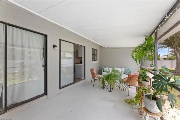 7470/7472 Field Rd, Fort Myers Fl 33967