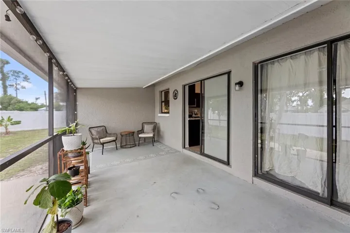 7470/7472 Field Rd, Fort Myers Fl 33967