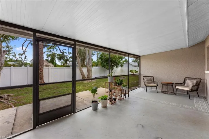 7470/7472 Field Rd, Fort Myers Fl 33967