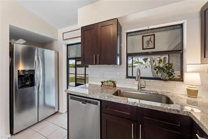 7470/7472 Field Rd, Fort Myers Fl 33967