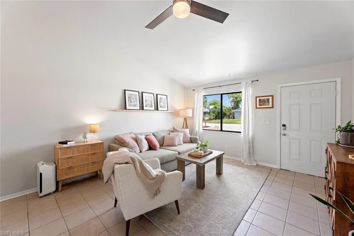 7470/7472 Field Rd, Fort Myers Fl 33967