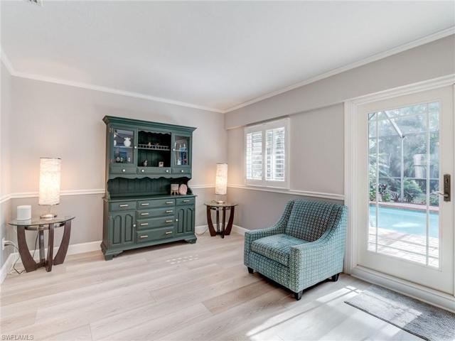 Sunroom/Den