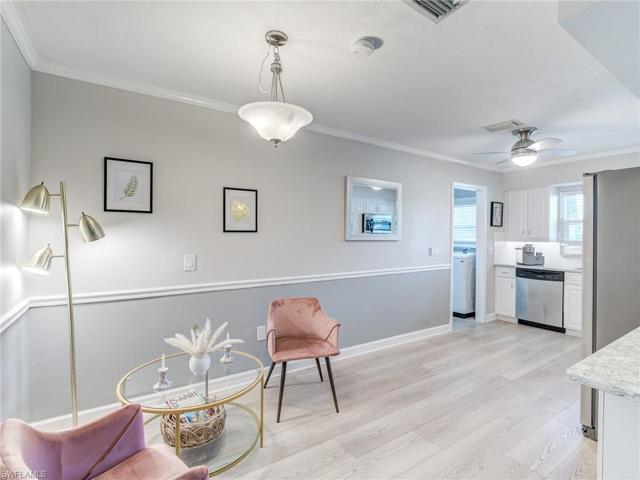 Eating area by kitchen