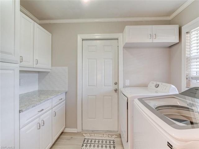 Laundry room to the garage