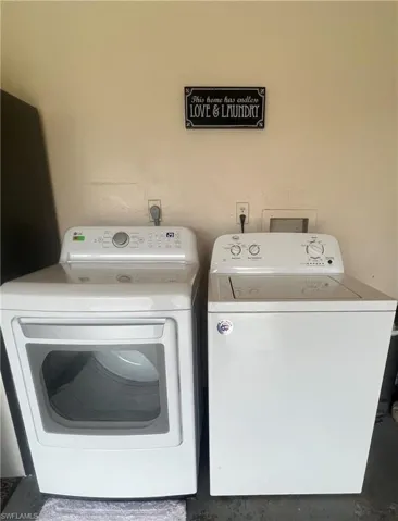 Washing machine/ dryer