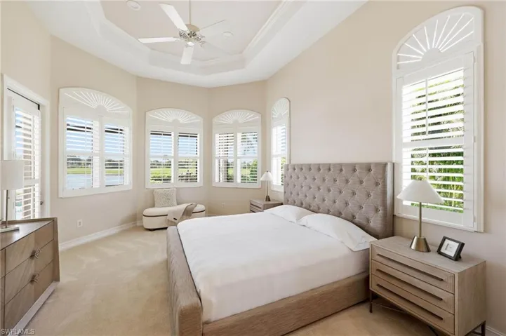 8950 Shenendoah Cir, Naples, Florida 34113