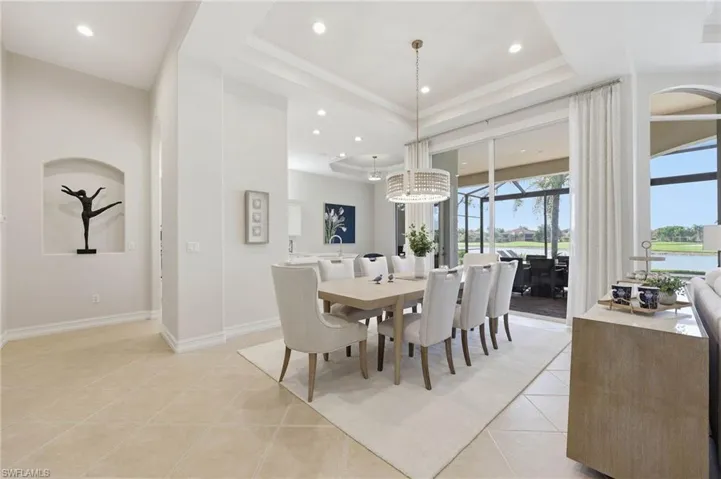 8950 Shenendoah Cir, Naples, Florida 34113