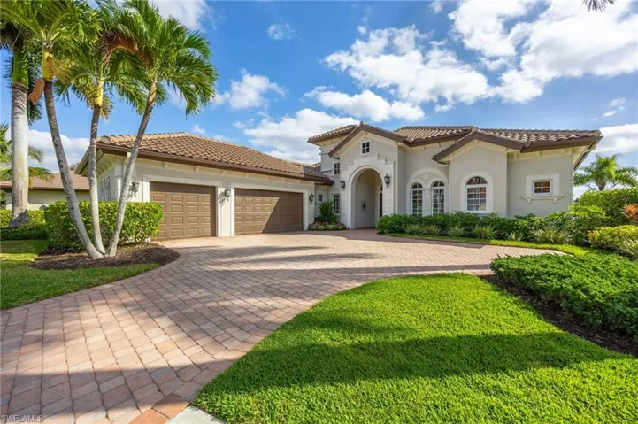 8950 Shenendoah Cir, Naples, Florida 34113