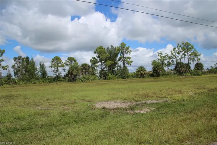 2125 Ne 33rd Ter, Cape Coral, Florida 33909