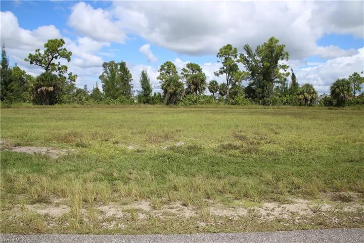 2125 Ne 33rd Ter, Cape Coral, Florida 33909