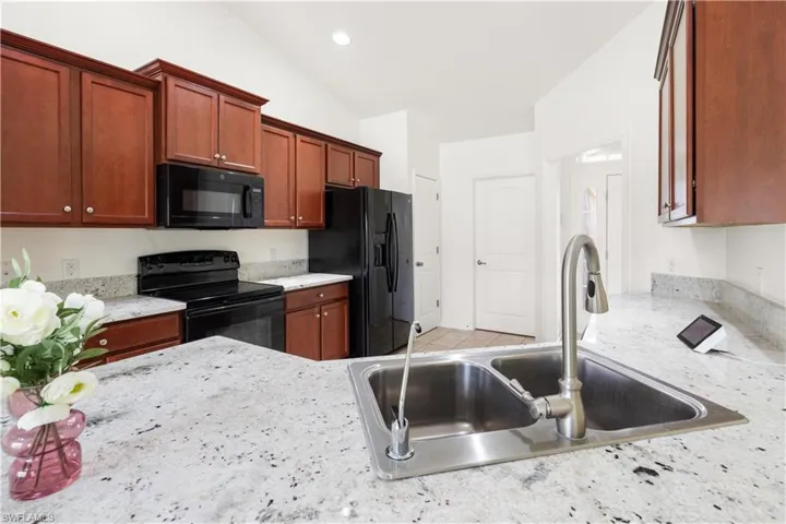 5321 Bywood St, Lehigh Acres Fl 33971