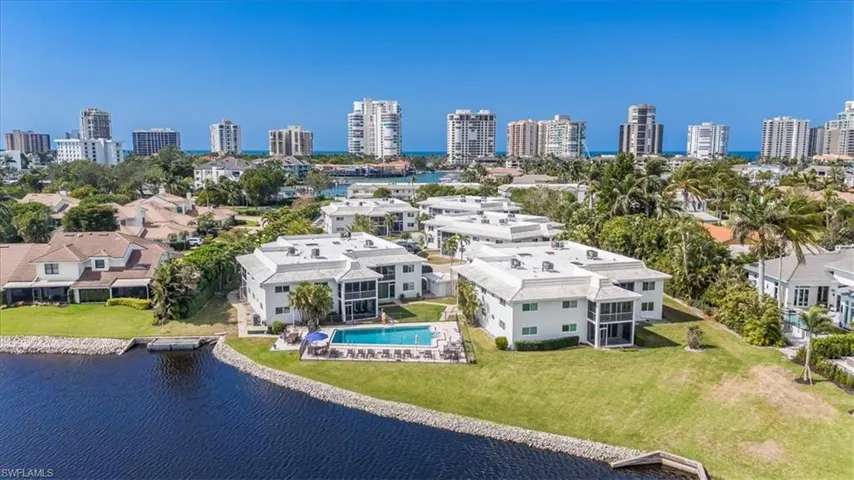4150  Crayton  RD, Naples, FL 34103