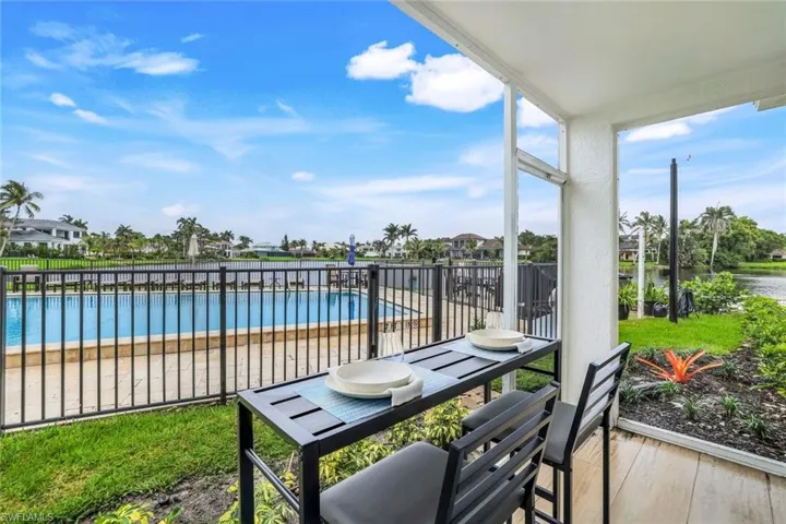4150  Crayton  RD, Naples, FL 34103