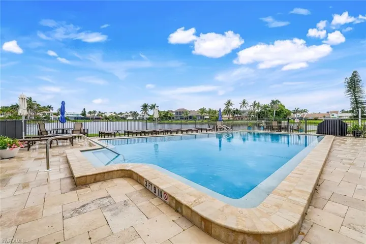 4150  Crayton  RD, Naples, FL 34103