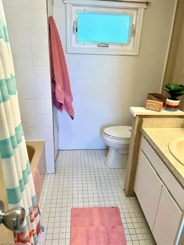 2nd Bathroom with Shower Tub combo