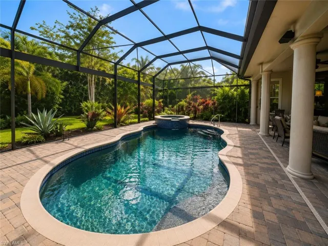 6574 Amarone Ln, Naples, Florida 34113
