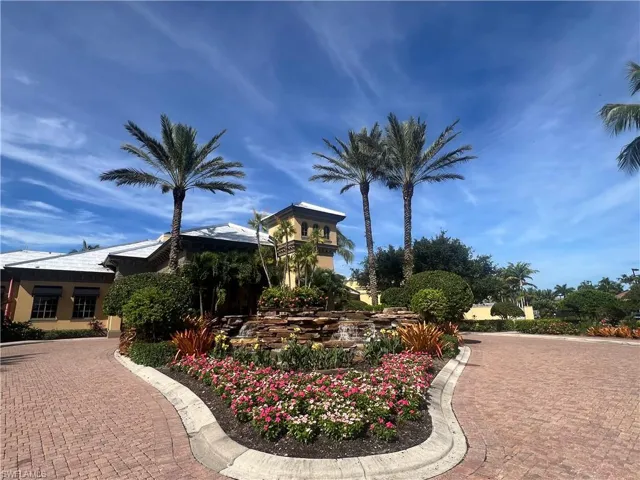 6574 Amarone Ln, Naples, Florida 34113