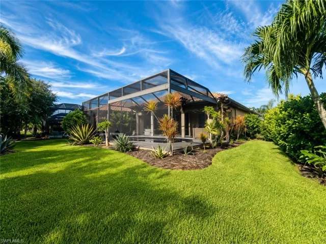 6574 Amarone Ln, Naples, Florida 34113
