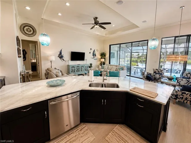 6574 Amarone Ln, Naples, Florida 34113