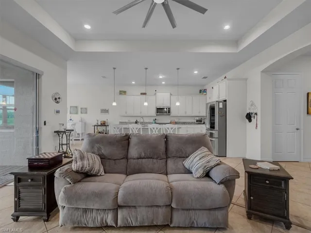 3271 Baravaldo Cir, Cape Coral, Florida 33909