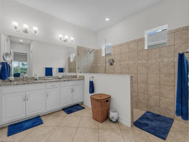 3271 Baravaldo Cir, Cape Coral, Florida 33909