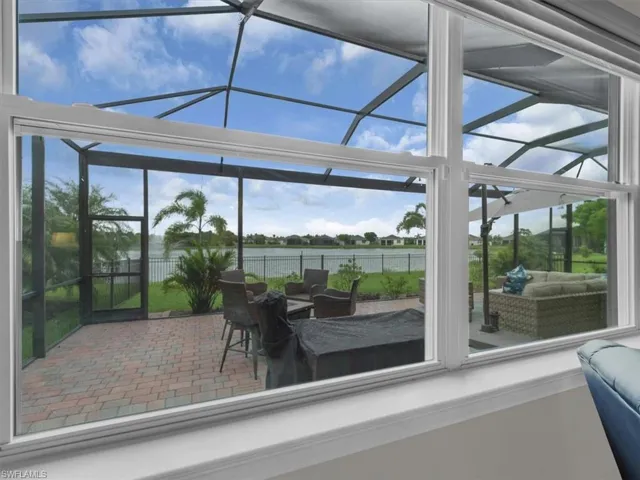 3271 Baravaldo Cir, Cape Coral, Florida 33909