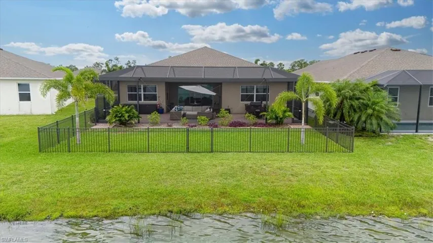 3271 Baravaldo Cir, Cape Coral, Florida 33909
