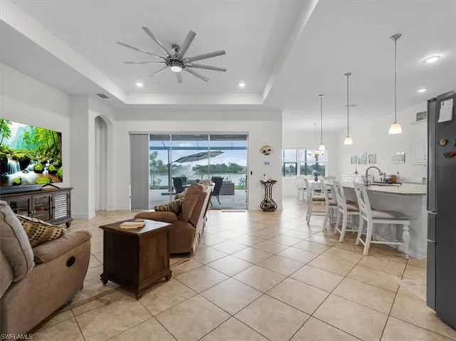 3271 Baravaldo Cir, Cape Coral, Florida 33909