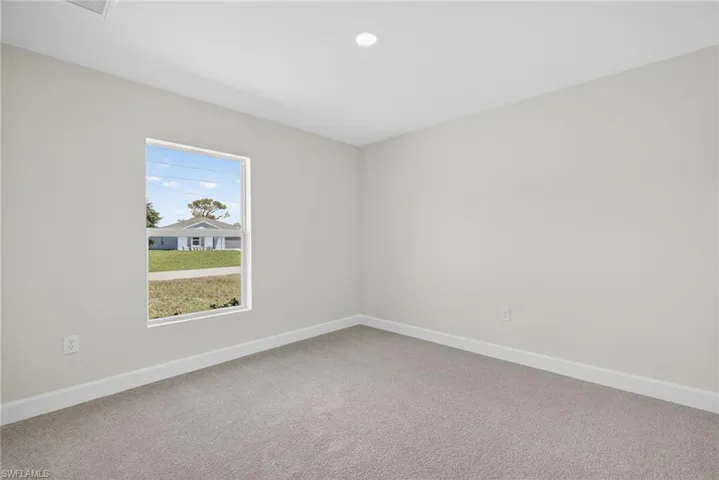 2518 Nw 19th Pl, Cape Coral, Florida 33993
