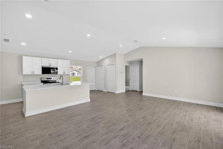 2518 Nw 19th Pl, Cape Coral, Florida 33993