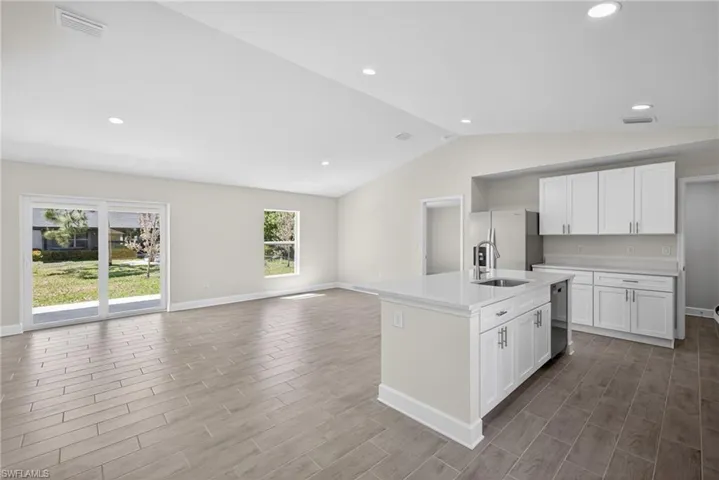 2518 Nw 19th Pl, Cape Coral, Florida 33993