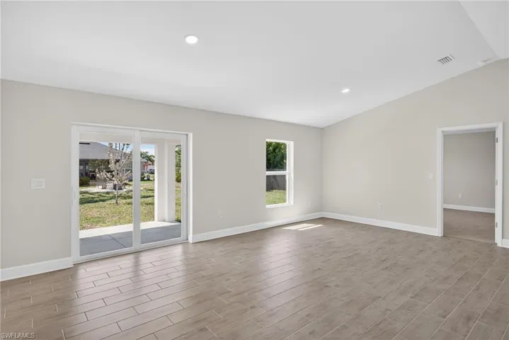 2518 Nw 19th Pl, Cape Coral, Florida 33993