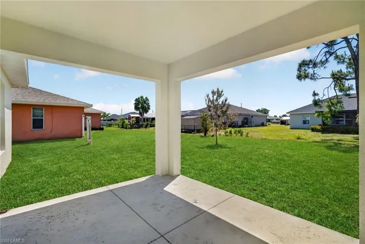 2518 Nw 19th Pl, Cape Coral, Florida 33993