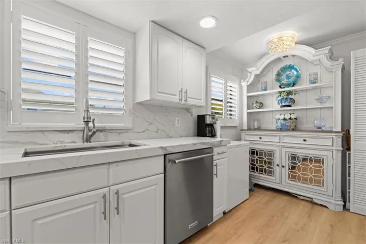 1400  Blue Point  AVE, Naples, FL 34102
