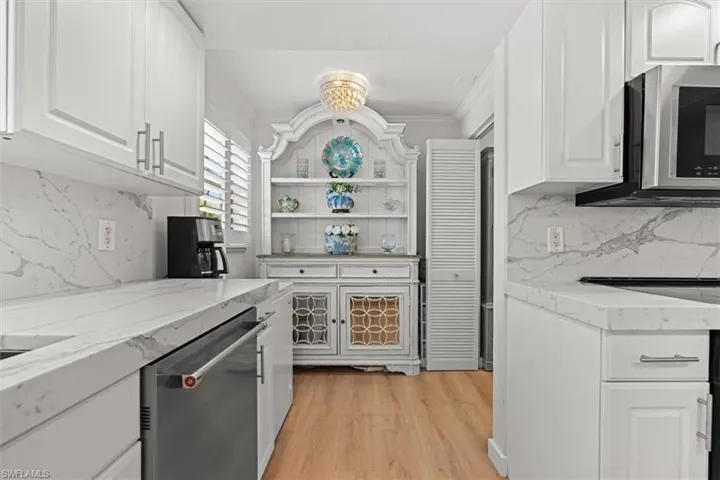 1400  Blue Point  AVE, Naples, FL 34102