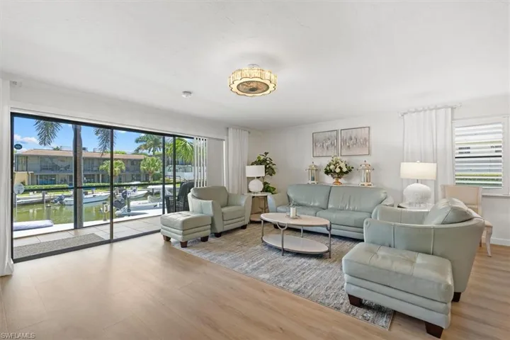 1400  Blue Point  AVE, Naples, FL 34102