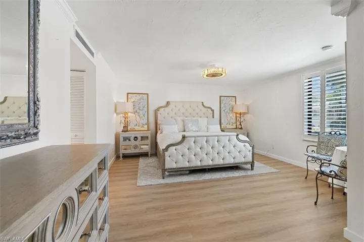 1400  Blue Point  AVE, Naples, FL 34102