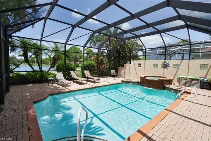 Pool/Spa & Screened Lanai Deck Area