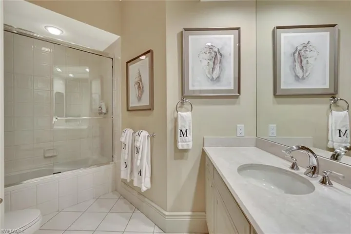 5th En Suite Bath